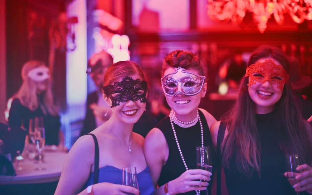 The Perfect Party Tent Rental For Your Holiday Party